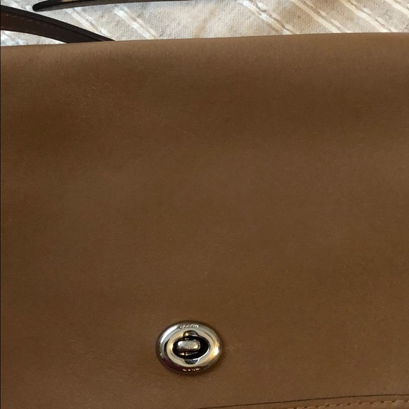 Cross body - Picture 2 of 5